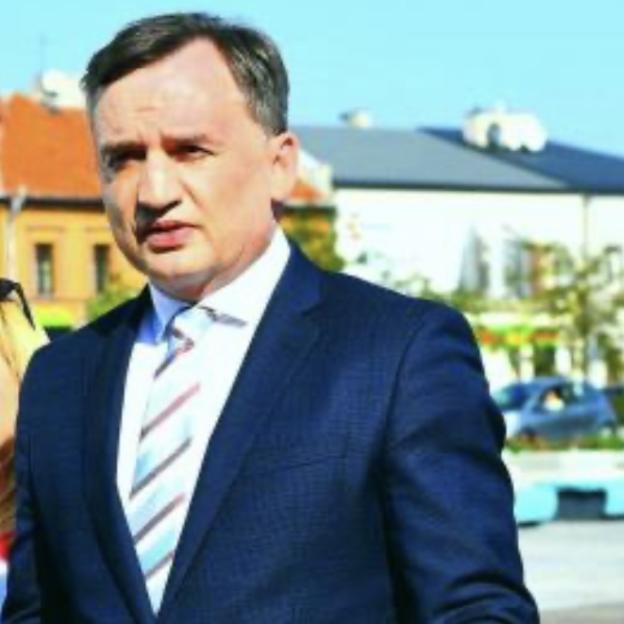 Konferencja ministra Zbigniewa Ziobro w Tomaszowie Mazowieckim w sprawie obraźliwych wypowiedzi Agnieszki Holland
