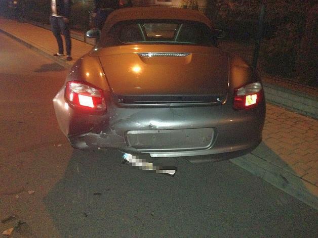 Pijany kierowca taksówki wjechał w Porsche!